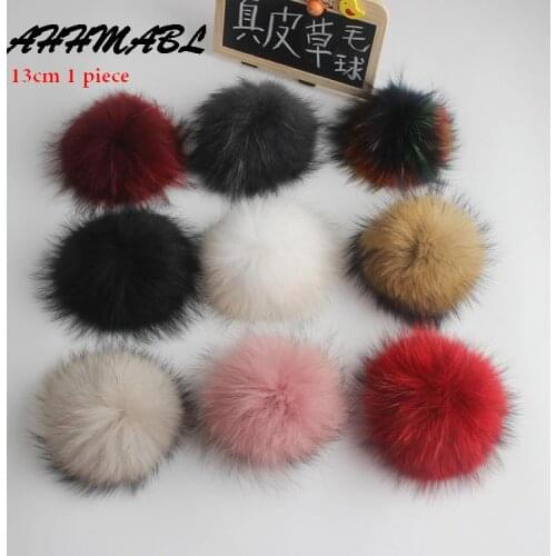 13cm Wholesales Real Raccoon Fur Pompom Pom poms For Hats Winter Beanies Natural For Kids Women DIY Accessories With Buttons