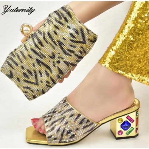 African Elegant Gold Color Shoes And Bag To Match Set Nigerian Women High Heels Party Shoes And Bag Set For Wedding
