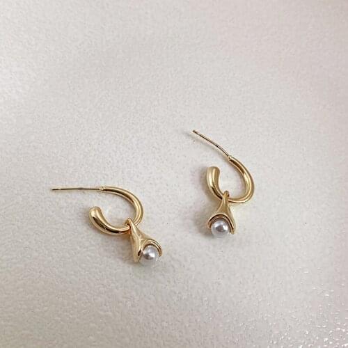 WTLTC Drop Peals C Shaped Hoop Earrings for Women Hanging Pendant Charms Earrings INS Hot Open Circle Hoops Earrings Retro 2020