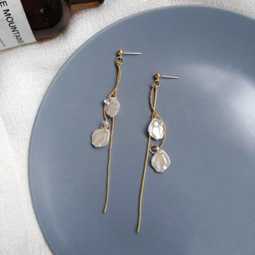 S925 needle Long Dangle Earrings Simply Design Golden Plating White Petal Chain Dropo Earrings For Women Jewelry Party Gift