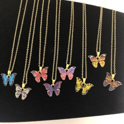 Butterfly Necklace Ladies Cute Butterfly Charm Jewelry Exquisite Pendant Necklace Birthday Christmas Gift for Mother
