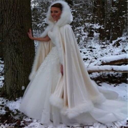 Champagne Bridal Cloak Winter Hooded Faux Fur Trim Satin Wedding Cape Shawl Cape Mantles Manto