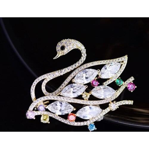 Swan Brooches For Womens Clothing Aesthetics Zircon Rhinestone Accessories Metal Pins New Year Gifts Luxury Jewelry Badges