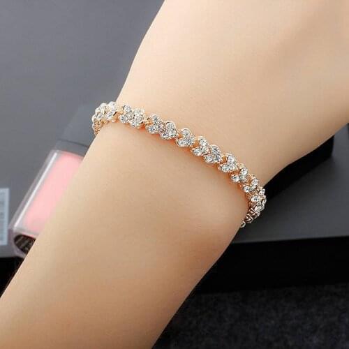 3 Colors Heart Women Bracelets Fashion Shiny Crystal Bracelets Gold Silver Color Bangles for Gifts Accessories Wholesale Price