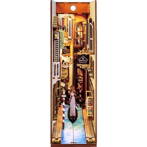 DIY Alley Book Nook Venice Italy Alley Street Rear Lane Bookcase Wooden Model Bookshelf Street Model Building Kit Birthday Gift