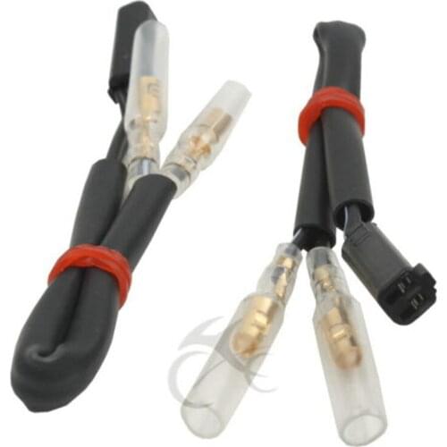 A pair Turn Signal Wiring Adapter Plug For Suzuki GSXR GSX R 600 750 1997-2012