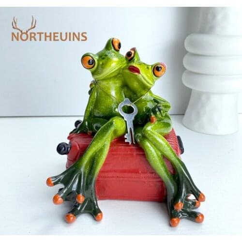 NORTHEUINS Wooden Piggy Banks For Money