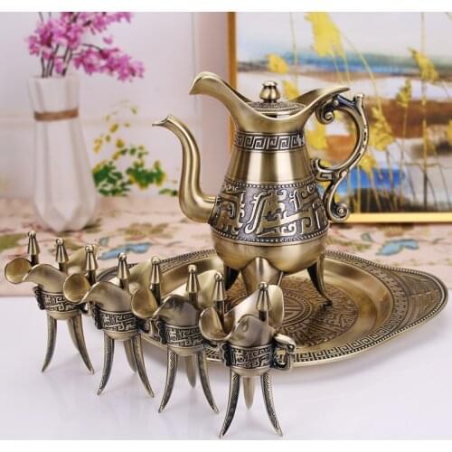 European-style high-end antique bronze jug cup wine bottle metal classical royal noble drinker wine glass wine set hip flask