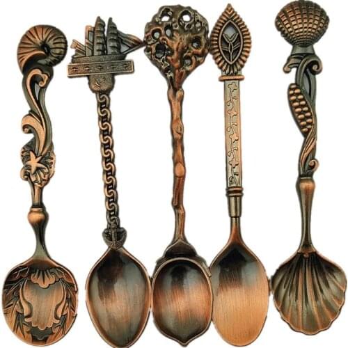 5Pcs Vintage Royal Bronze Carved Spoon Set High Quality Creative Luxury Metal Alloy Gold Scoop Teaspoon Kitchen Accessories