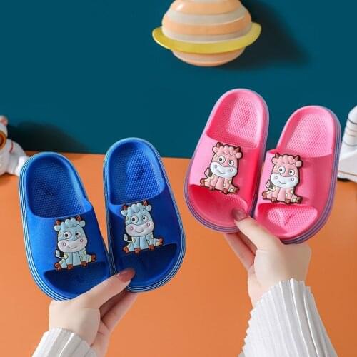 Children Slippers Summer Cartoon Cattle Slippers For Kids Boys Girls Baby Indoor Bath Home Non-Slip Slippers Kids Beach Slippers