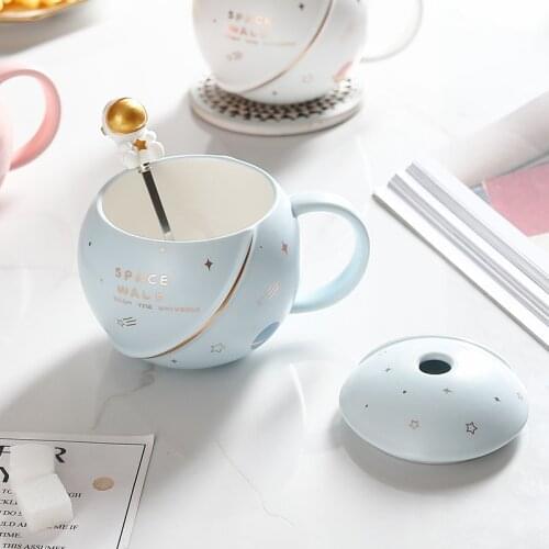 Astronaut Moon Landing Water Cup Ins Hot Selling Planet Ceramic Cup Lovely Astronaut Mug Milk Cup Ceramic Coffee Cup Set