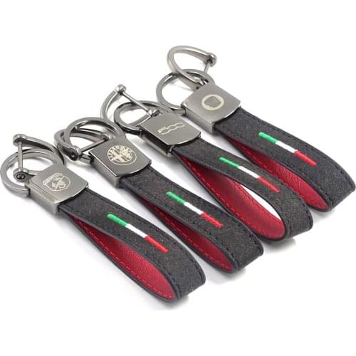 Italian flag horseshoe Car key chain leather Keyring for For Fiat 500 Alfa Romeo 156 Giulietta Mito Spider GT Abarth Palio Stilo