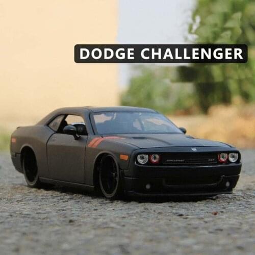 2021 New 1:24 2008 Dodge Challenger simulation alloy car model crafts decoration collection toy tools gift