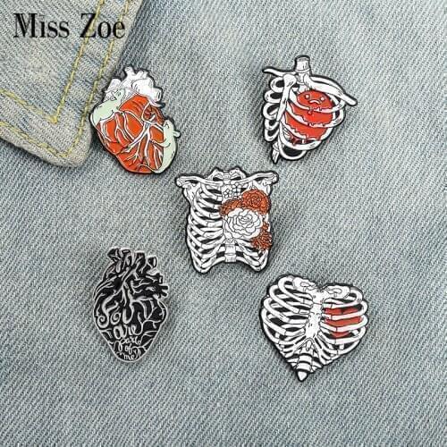 Love Even Dead Enamel Pins Custom Rib Cage Rose Heart Brooch Lapel Badge Bag Gothic Punk Jewelry Gift for Friends