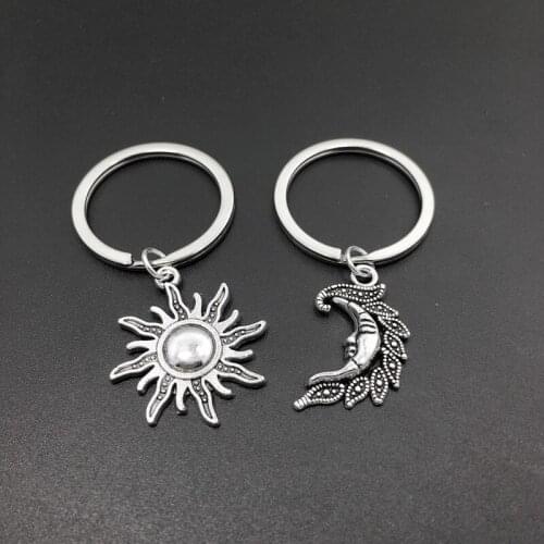 New Silver Color Sun And Moon keychain Pair Of Celestial Best Friends Gift For Friend keyring Pendants Men Women