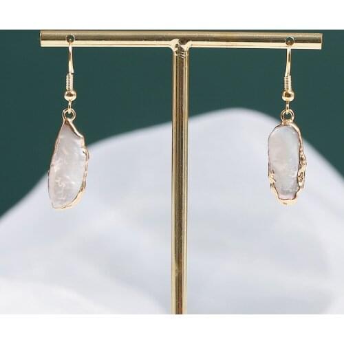 2020 Fashion New Natural Pearl Earrings NEW Gold Retro Earrings Women Jewelry