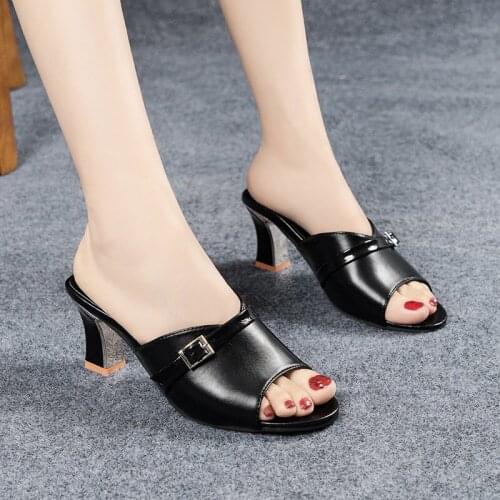 New Ladies Slippers Solid Color Simple Fashion Elegant Womens Shoes Upper Buckle Design Square Heel Fish Mouth Womens Slippers