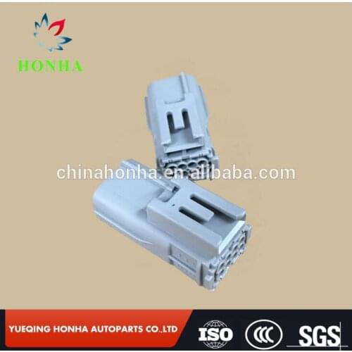 6188-0696 PBT black 0.64mm 025 sealed sumitomo 10 pin male auto electrical connector