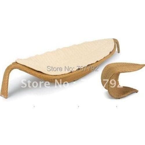 Hot sale SG-12012C Elegant black rattan deck chair furniture