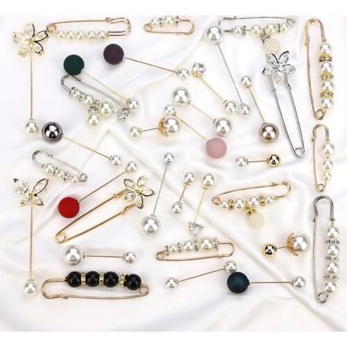Double Pearl Pins For Women Designer Female Brooches Clothes Accessories Simulated Pearl Knit Shirt Jewelry