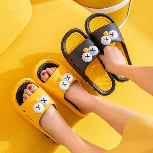 Comfortable slippers women summer cartoon cute home bathroom bath outdoor non-slip and smelly feet, lovers lovely slippers men