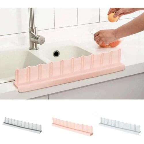 1PCS Kitchen Sink Water Splash Guards With Sucker Anti-water Board Waterproof Baffle Plate Kitchen Supplies Dropshipping