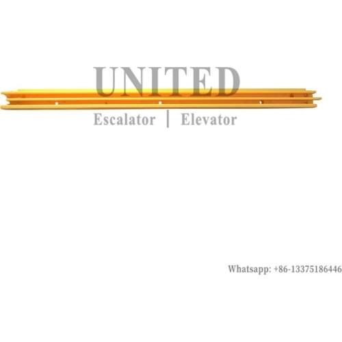 Escalator Yellow Plastic Demarcation L47332158B Right