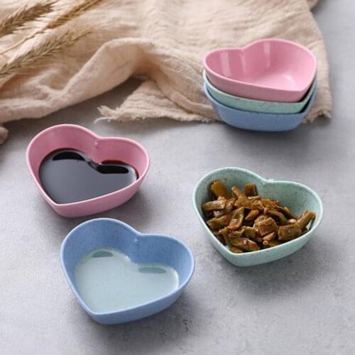 Mini Cute Love Heart Shape Wheat Straw Bowl Vinegar Seasoning Solid Soybean Sauce Dish Salt Snack Small Plate Kitchen Supplies