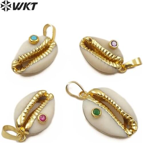 WT-JP141 Cowrie Shell Pendant Natural Cowry Shell With CZ Bead Charm Colorful Pendant Gold Electroplated Cowrie Necklace Pendant
