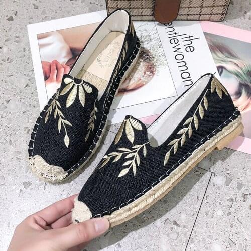 BomKinta Women's Moccasins