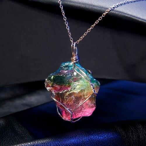 Fashion Rainbow Stone Pendant Necklace Vintage Crystal Chakra Rock Gold Chain Long Necklace Jewelry Men Women Unique Gift