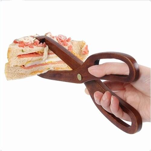 A wooden food clip, a kitchen anti-ironing barbecue, a dessert, a pastry, a bread clip, a custom LOGO