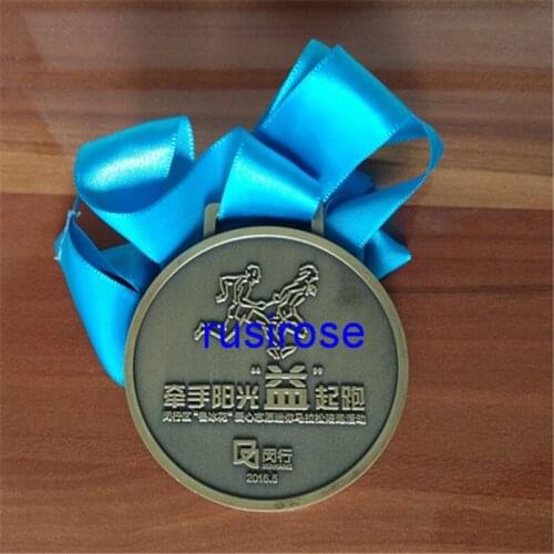 Plating green bronze medals, custom medals the Family Health Running, with navy blue ribbon medals