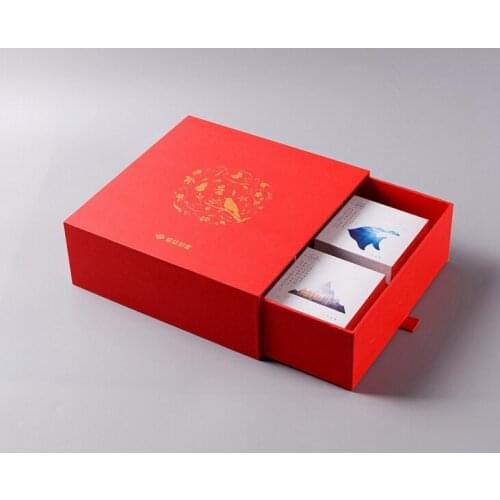 White Wholesale Custom Logo Emboss Magnetic Closure Gift Box ---DH11384
