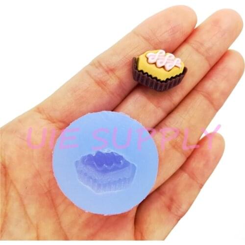 GYL615U 19.6mm X 13.8mm Cupcake Silicone Mold Fondant Cake Decoration Candy Resin Clay Earrings Necklace Craft Soap Candle