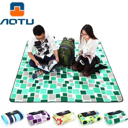 NEW 2020 Outdoor Camping 2 m * 2 m crawl dampproof mat grid picnic mat waterproof tents thickening widened