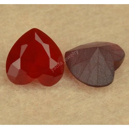 Sale 3x3~15x15mm 5A Red Color Frosted Bottom Glass Stone Heart Shape Cut Matte Back Loose Synthetic Gems Glass Beads For DIY