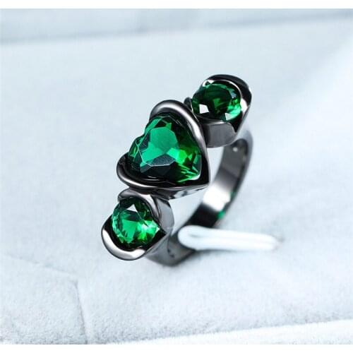 Luxury Female Small Green Heart Ring Vintage Black Gold Wedding Rings For Women Promise Love Engagement Ring
