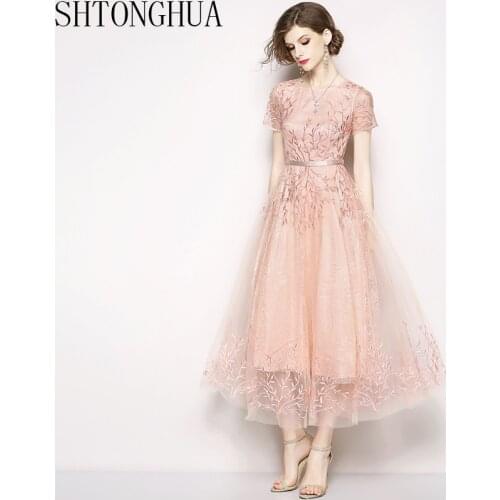 Runway Design Mesh Flower Embroidery Long Dress Women 2020 Summer Fashion Elegant Short Sleeve Mesh A-Line Party Dresse Vestido