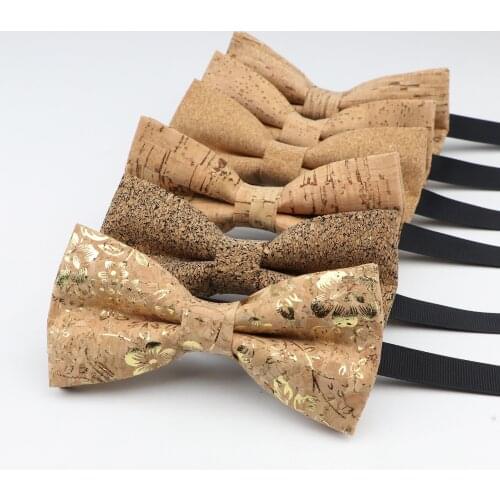 Wooden Fashion Bow Ties Mens Novelty Handmade Solid Wood Butterfly for Mens Wedding Party Man Gift Accessories Men Bowtie