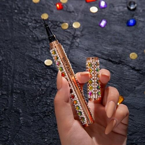 Luxury Radiant Liquid Eyeliner Pen Black Matte Easy to draw Silky Touch Waterproof Long Lasting Charming Eyes Makeup Look