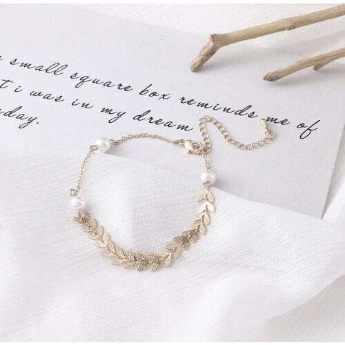 Simple design cold wind web celebrity bestie college wind pearl wheat ear bracelet lady hand jewelry exquisite gift gift