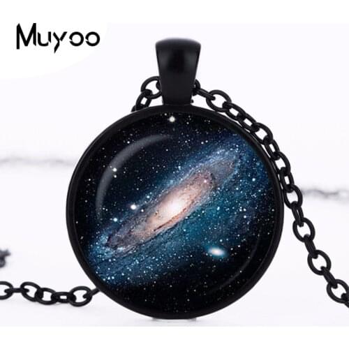 2017 new hot Vintage Spiral Nebula Pendant The Pinwheel Galaxy necklace Round Photo universe jewelry Art print pendant HZ1