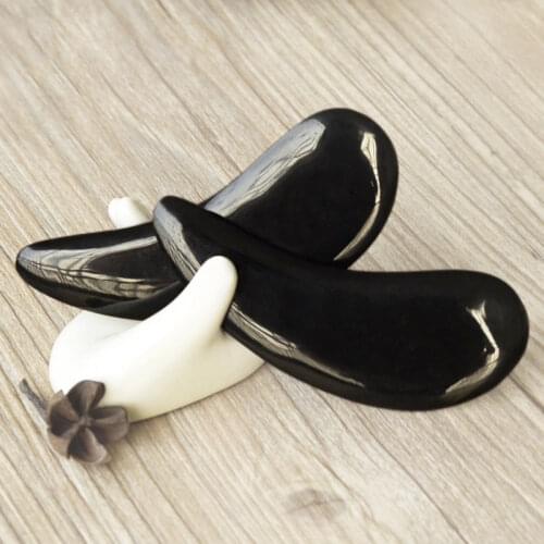 Natural Yak Black Buffalo Horn Gua Sha Scraper Face Back Neck Massager Professional Body Care Tendon Facial Massager Beauty Tool