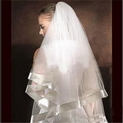 2021 Elegant Short Wedding Veil Two Layers Satin Edge Women Bridal Accessories Without Comb