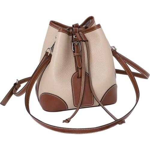 Fashion trend single shoulder bucket bag 2021 new messenger bag top leather casual versatile leather womens bag