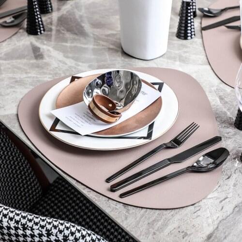 Modern Minimalist Luxury Model Room Creative Western Tableware Soft Decorations Dining Table Set Steak Plate Furnishing Set