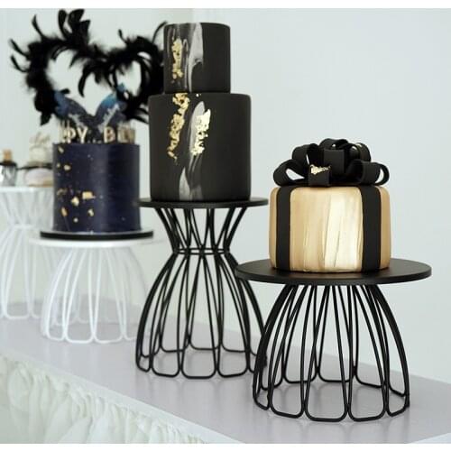 Wedding cake stand, skirt-side hollow cake tray, birthday cake tray, afternoon tea snack stand, black and white tray
