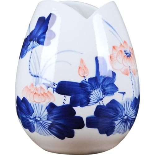 Vintage Chinese Traditional Jingdezhen Ceramic Vase White and Blue Lotus Vase Fine Smooth Surface Furnishing Articles
