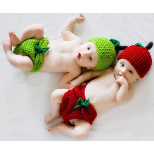Newborn Modeling Baby Photography Props Boys Girls Crochet Manual Knit Red Green fruit Set Warm Kids Gift Berries Hat Souvenir